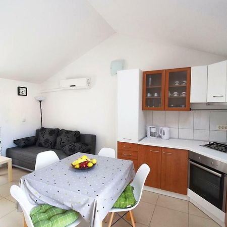 Apartment Dva Oriha Funtana Eksteriør bilde