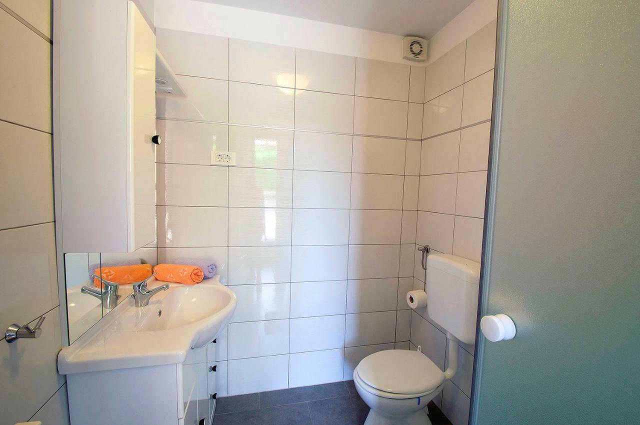 Apartment Dva Oriha Funtana Eksteriør bilde